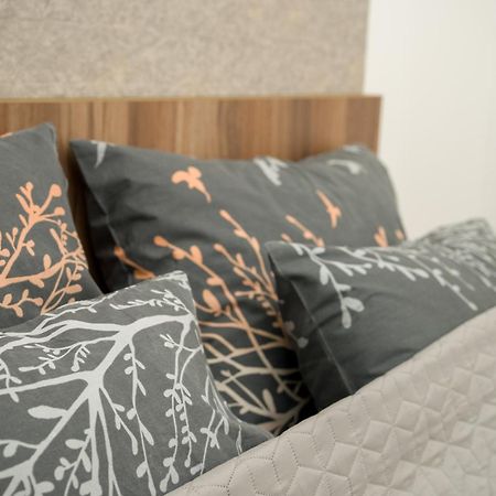Apartment Infinity ครูเชวัซ ภายนอก รูปภาพ